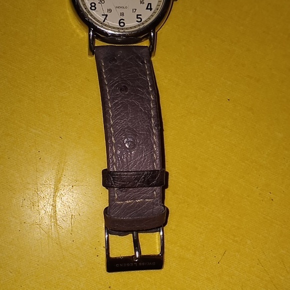 Timex Indiglo Watch Silver Toned Case w/Gray Leather Ostrich Band - Picture 6 of 11
